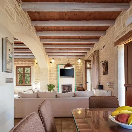 Vila Saridakis Villa, A Multi-generational Retreat, By Thinkvilla *