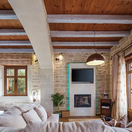 Saridakis Villa, A Multi-generational Retreat, By Thinkvilla *