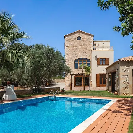 Saridakis Villa, A Multi-generational Retreat, By Thinkvilla * Roussospition
